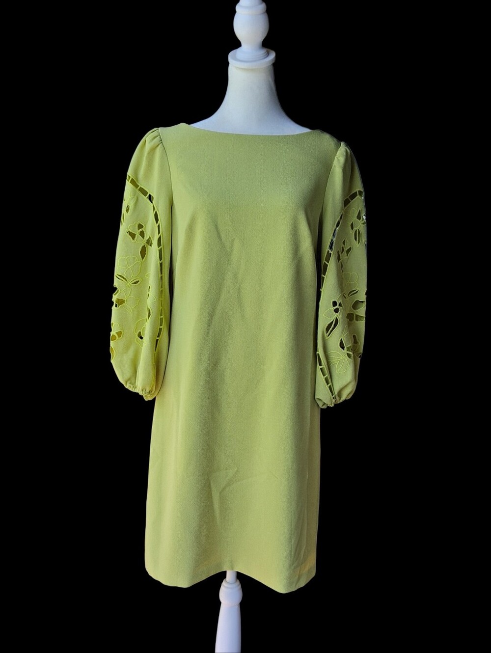 Vince Camuto Eyelet Slevee Crepe Shift Dress Green 6